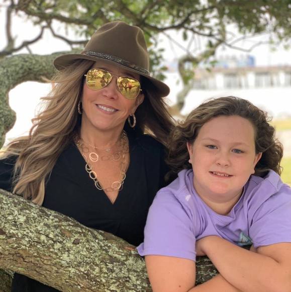 Meet your Posher, Dana - Picture 1 of 1